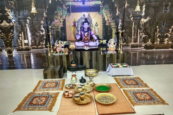 Puja at Trimbakeshwar Temple